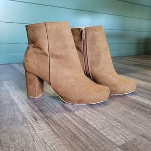 Perez Lete Booties